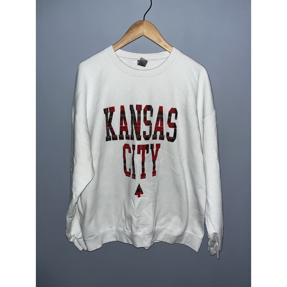 Gildan Kansas City Plaid Christmas Tree White Crewneck Sweatshirt XL Heavy Blend